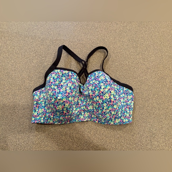 Large sized women’s Assorted Clothing bundle - 20 items - Picture 7 of 7